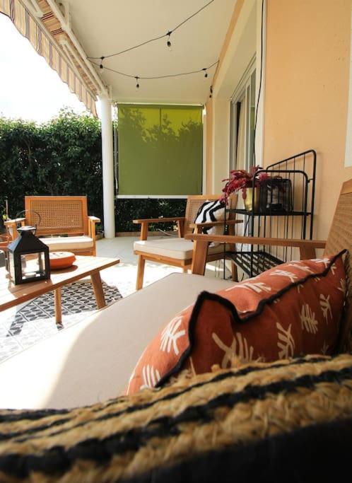 Cosy Appartement Entre Vignes Et Garrigue Avec Piscine Péret Екстериор снимка