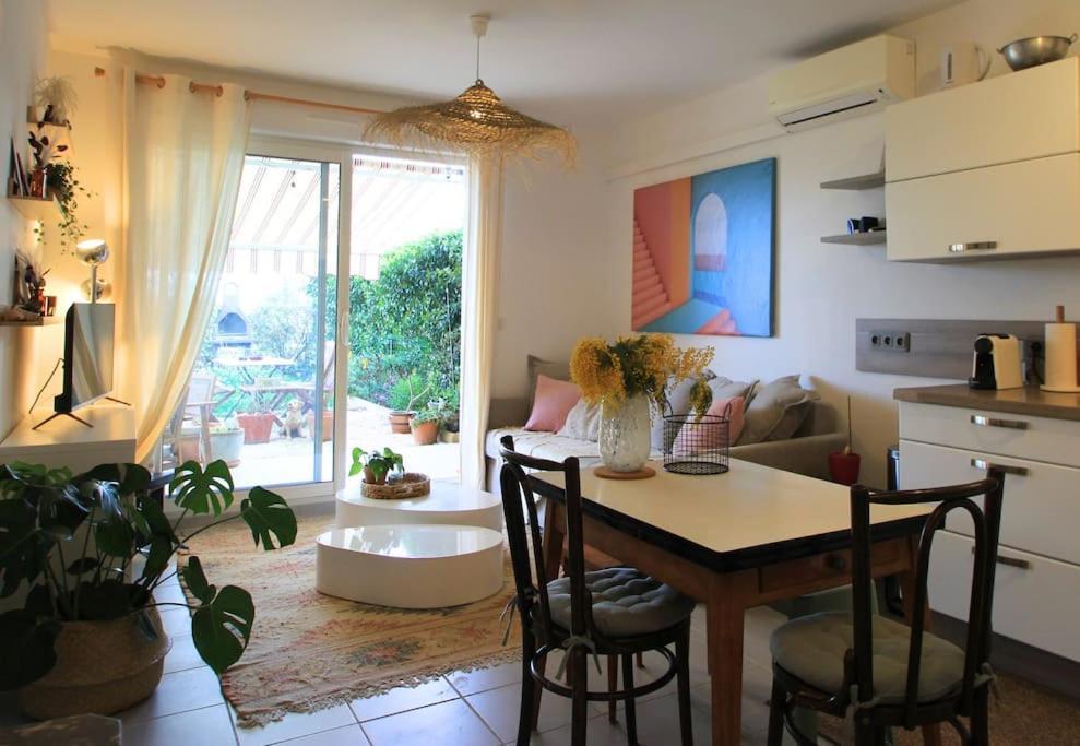 Cosy Appartement Entre Vignes Et Garrigue Avec Piscine Péret Екстериор снимка